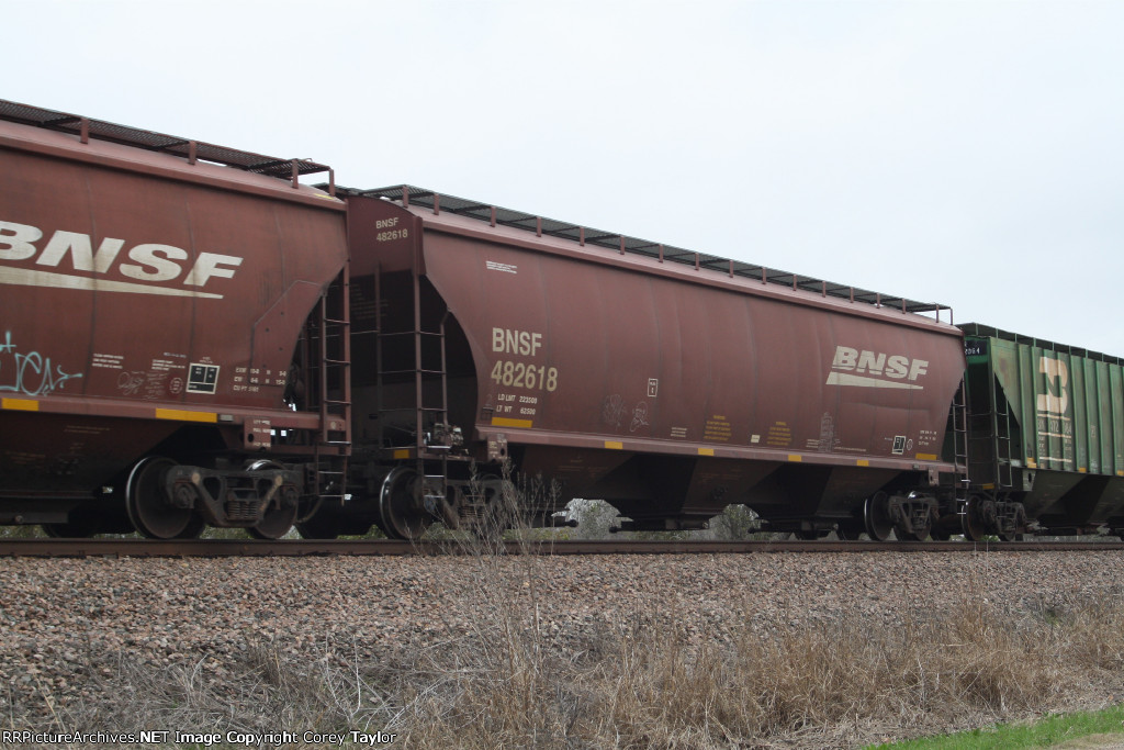 BNSF 482618